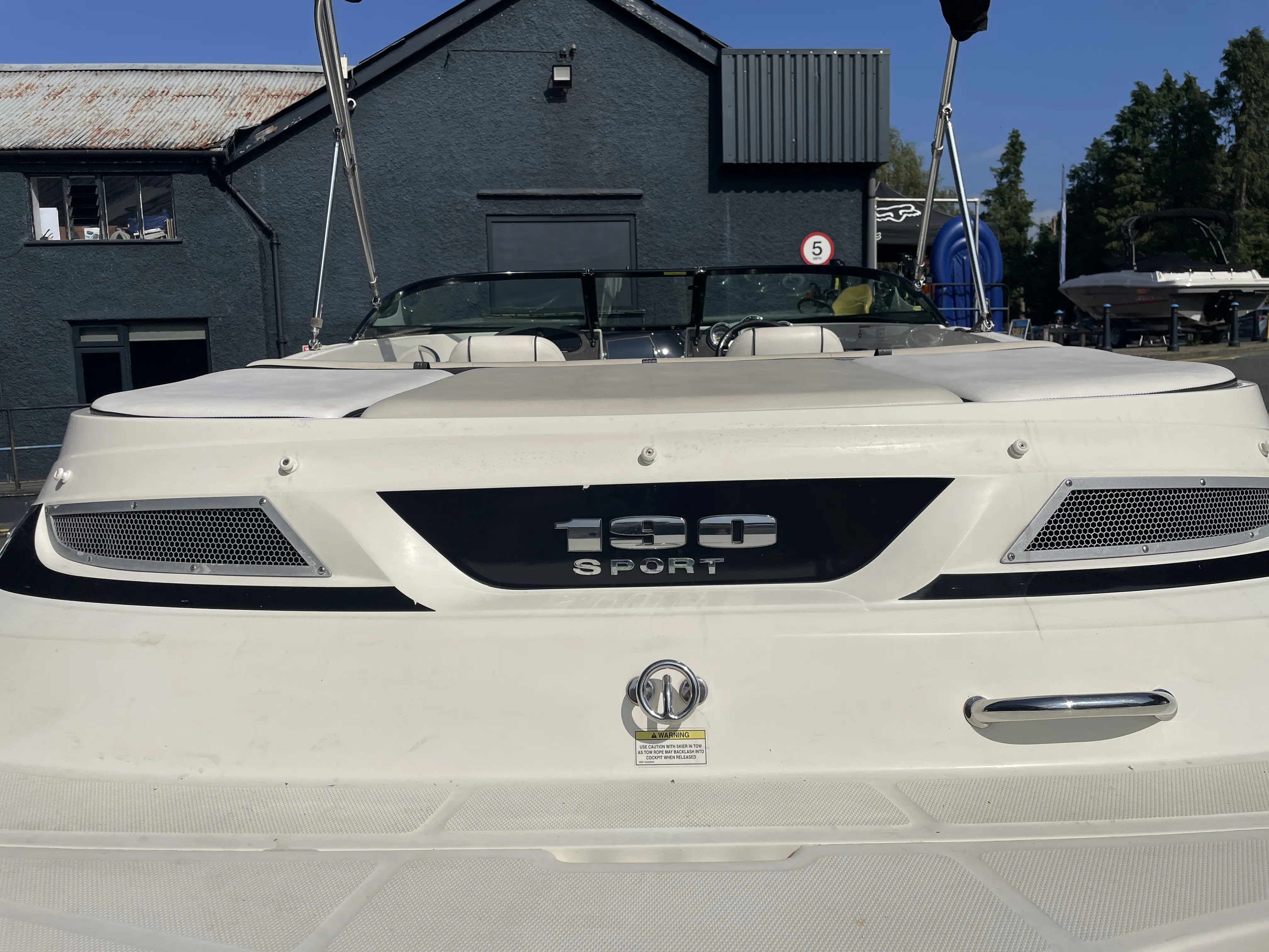 2014 Sea Ray 190 bow rider