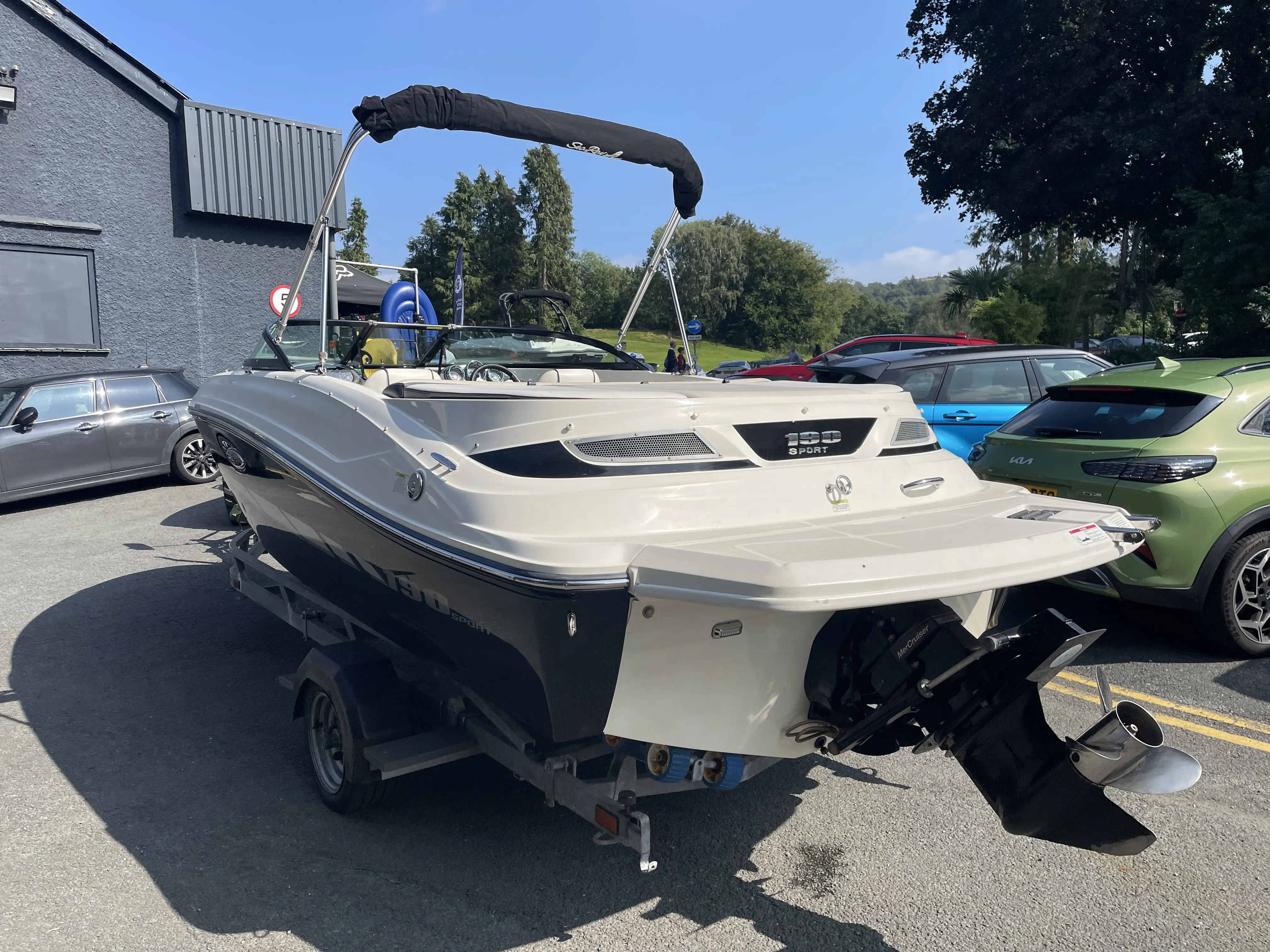 2014 Sea Ray 190 bow rider