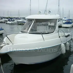 2004 Arvor Boats 210