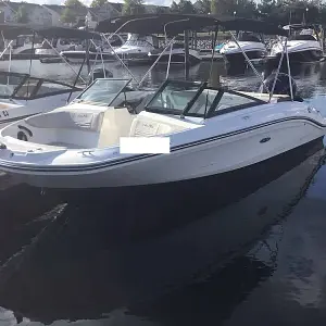 2023 Sea Ray 210 SPX