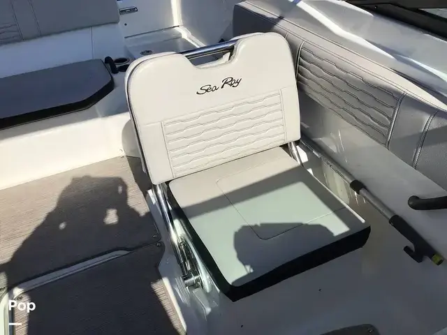 Sea Ray 210 Spx