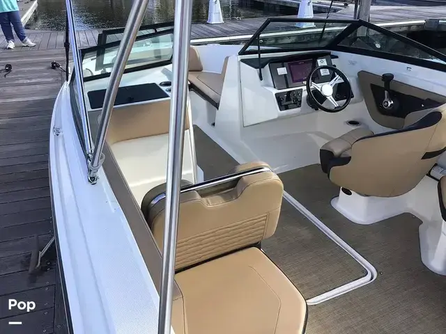 Sea Ray 210 Spx