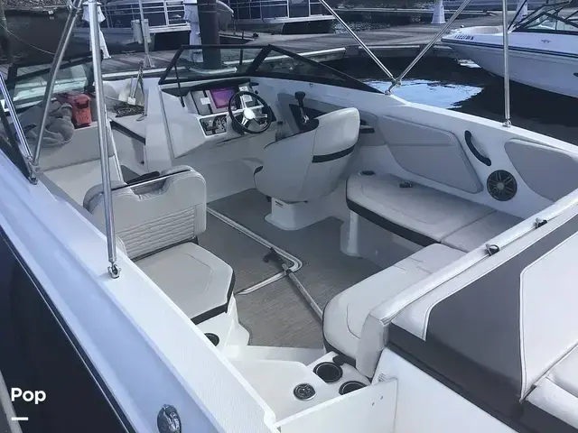 Sea Ray 210 Spx