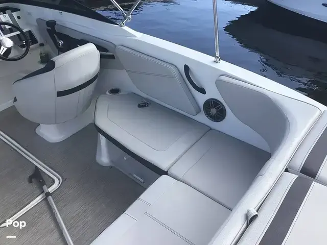 Sea Ray 210 Spx