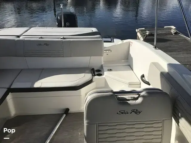 Sea Ray 210 Spx