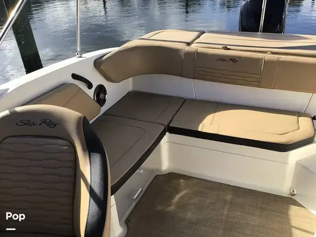 Sea Ray 210 Spx