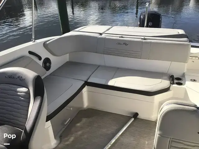 Sea Ray 210 Spx