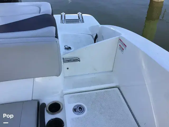 Sea Ray 210 Spx