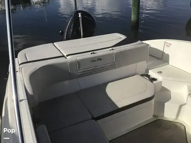 Sea Ray 210 Spx