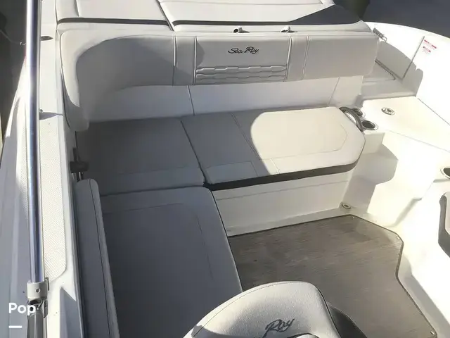 Sea Ray 210 Spx