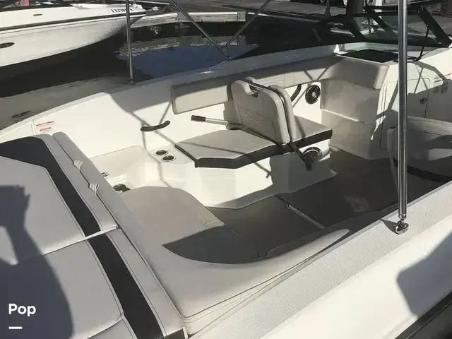 Sea Ray 210 Spx