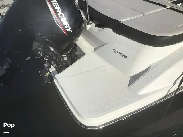 Sea Ray 210 Spx