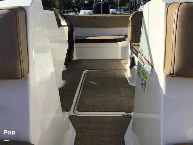 Sea Ray 210 Spx