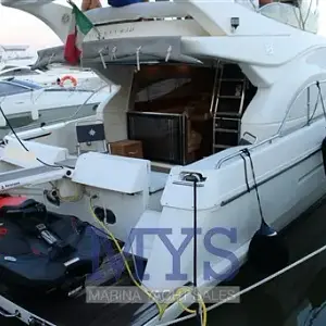 2003 Ferretti Yachts 430 Flybridge