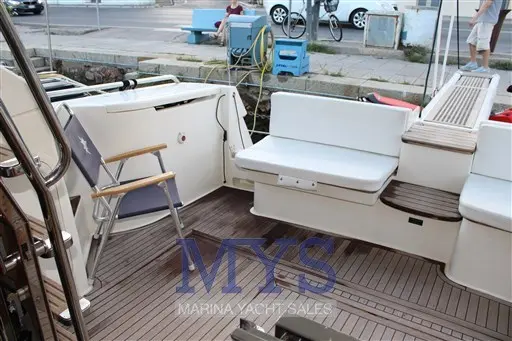 2003 Ferretti 430 flybridge