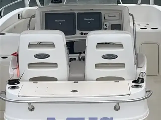 Boston Whaler 320 Outrage