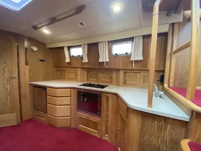 Dale 38 Aft Cabin