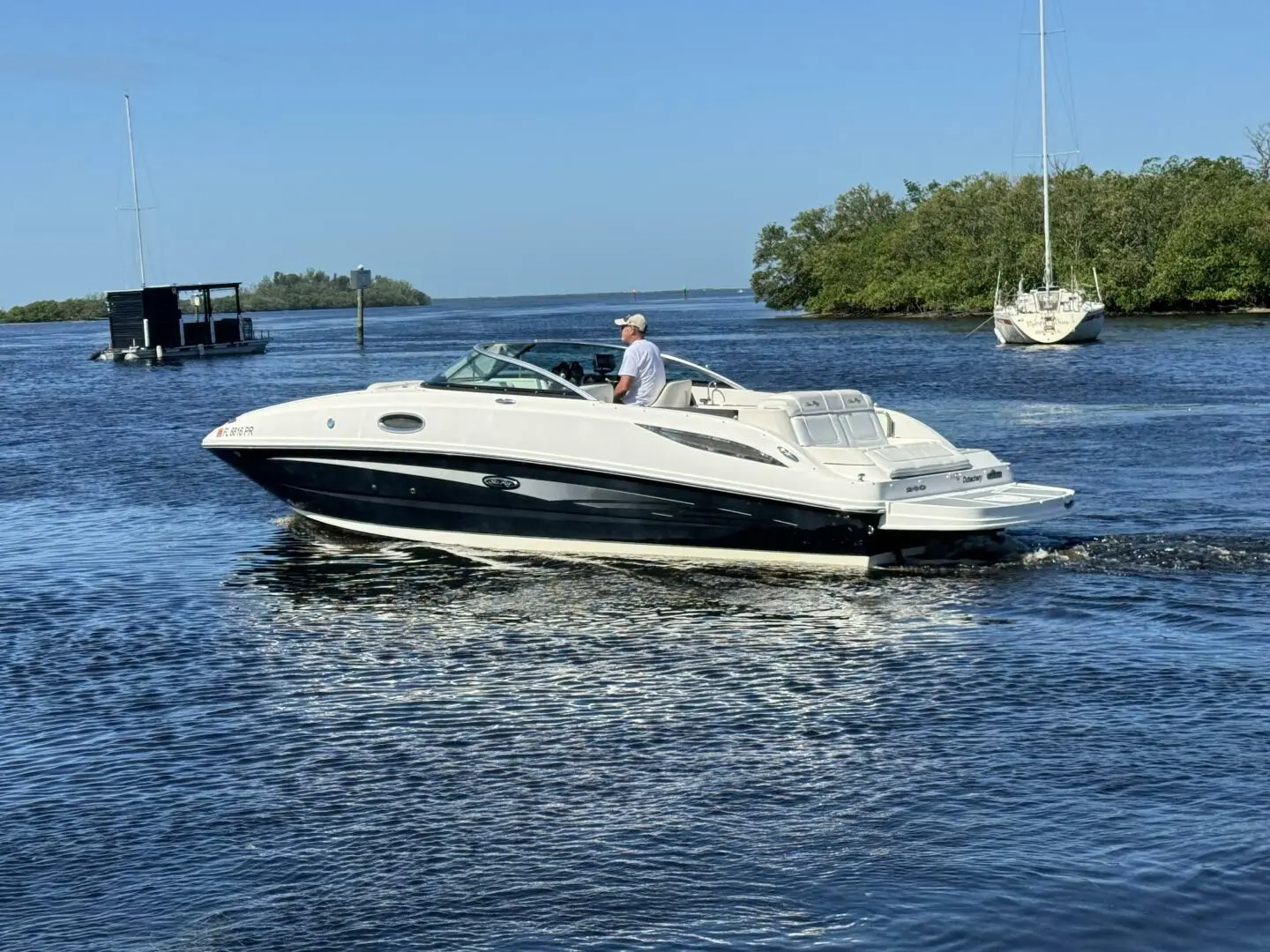 2014 Sea Ray 260 sundeck