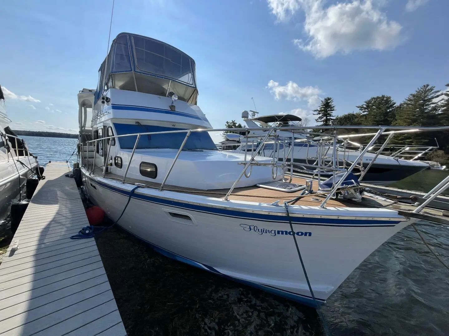 1990 Custom 41 flybridge