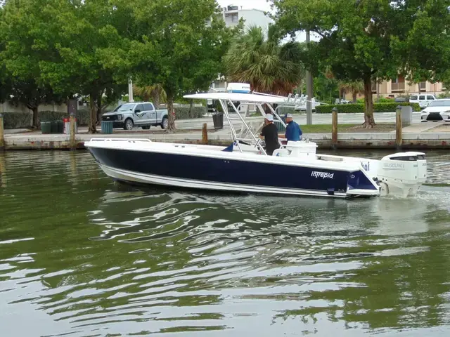 Intrepid Boats 322 Open