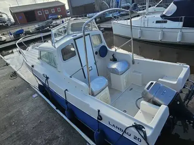 Marlow Hunter Landau 20