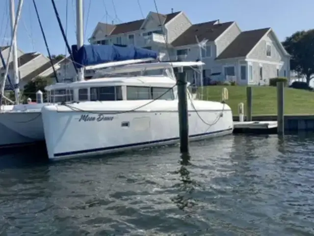 Lagoon 420 for sale in United States of America for $395,000 (£303,631)