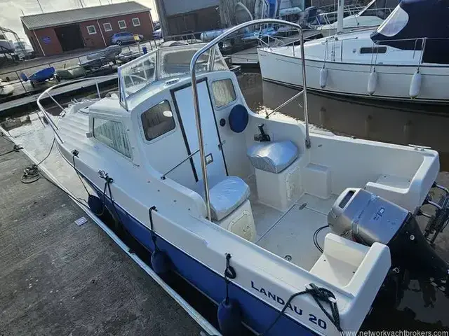 Marlow Hunter Landau 20