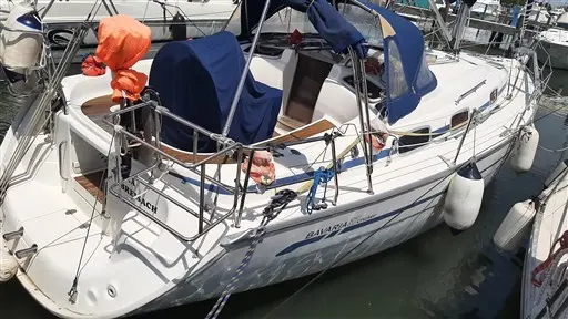 2005 Bavaria 37 cruiser