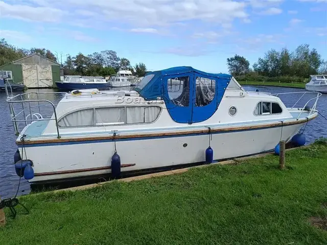 Elysian Boats 27 Aft Cabin Cruiser