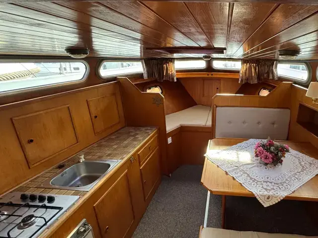 Valkkruiser 11.00 Flybridge