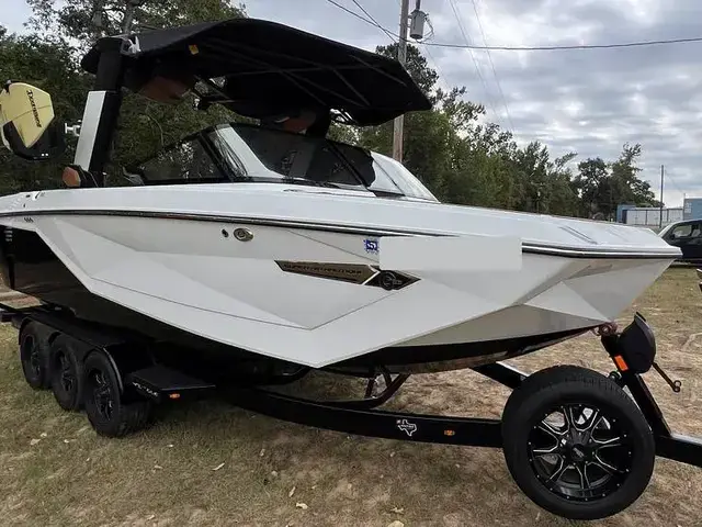 Super Air Nautique G23