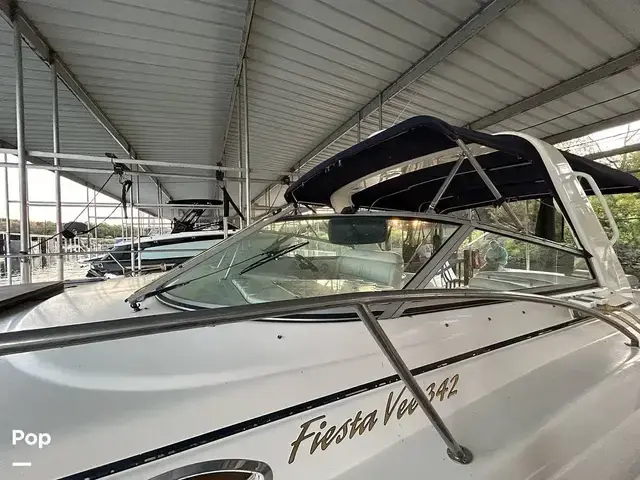 Rinker Fiesta Vee 342