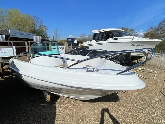 Tridente 550 Wa   Boat Only