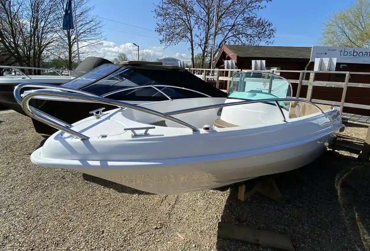 TRIDENTE 550 WA   BOAT ONLY 2021