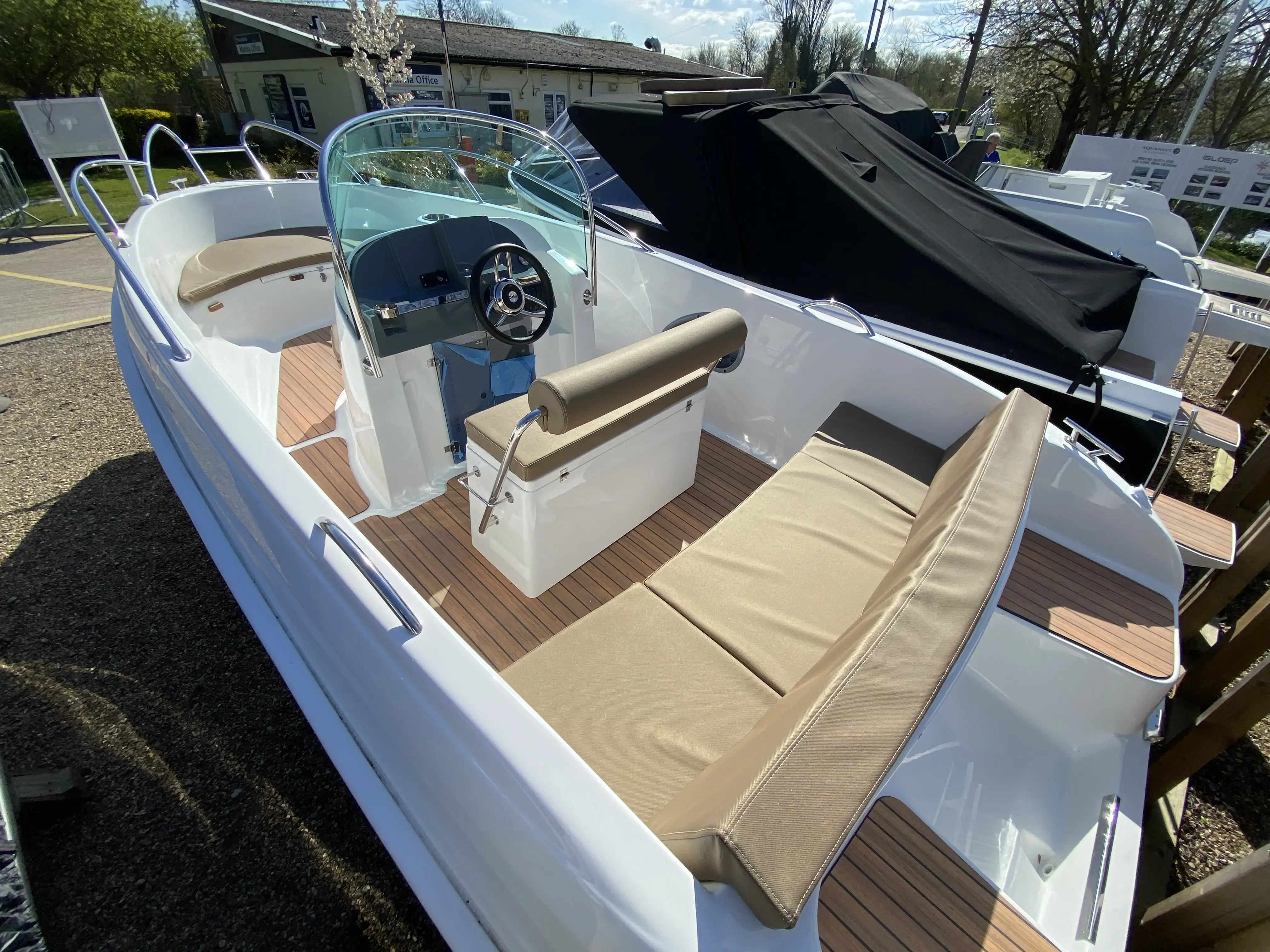 TRIDENTE 550 WA   BOAT ONLY 2021