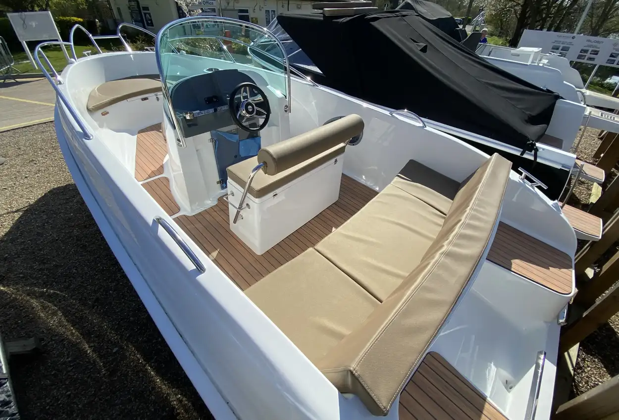 TRIDENTE 550 WA   BOAT ONLY 2021