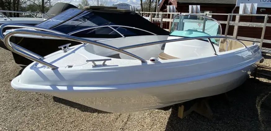 TRIDENTE 550 WA   BOAT ONLY 2021