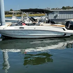 2022 Bayliner VR6 OB