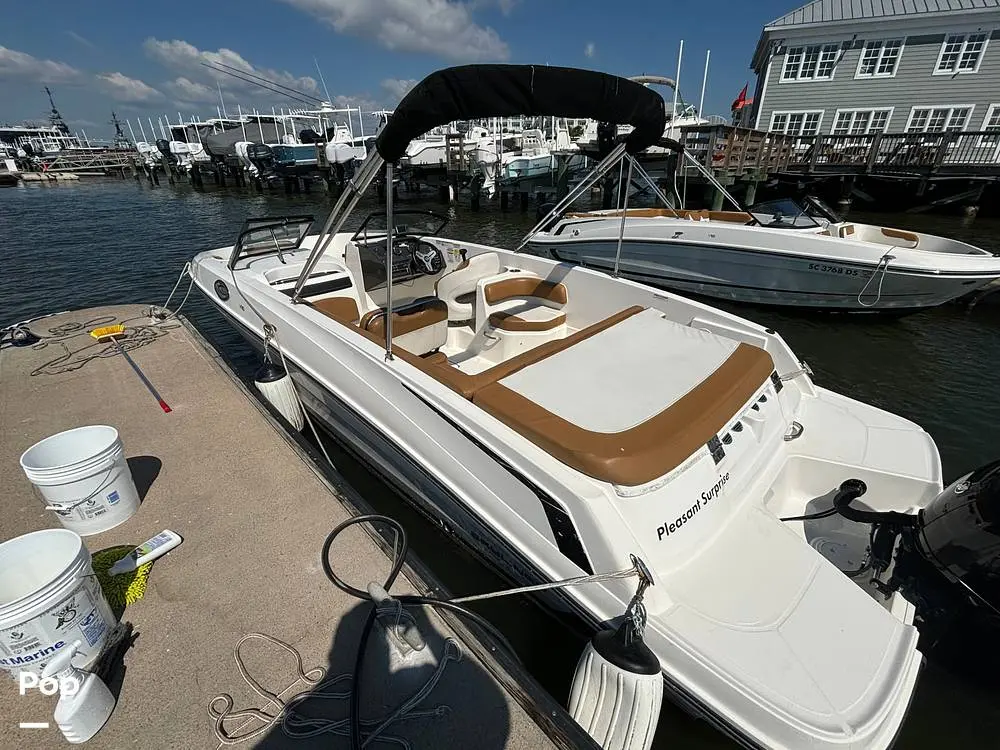 2022 Bayliner vr6 ob