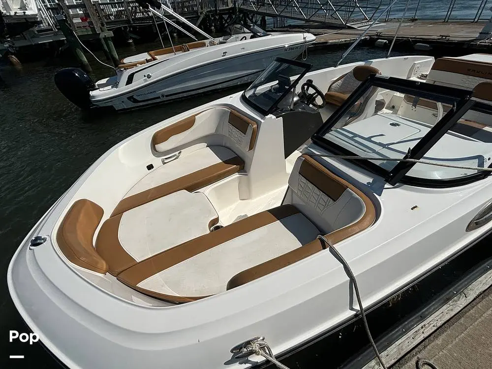 2022 Bayliner vr6 ob