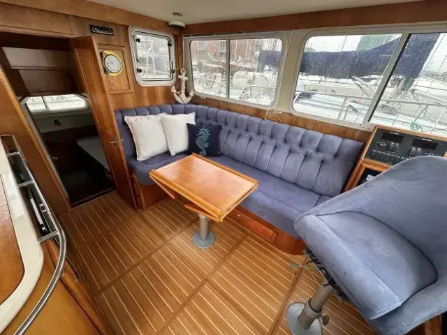 Corvette 320 Aft Cabin