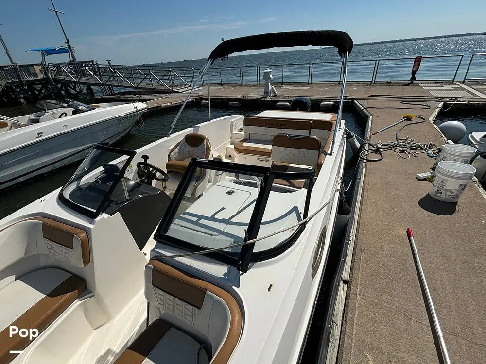 2022 Bayliner vr6 ob