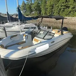 2021 Bayliner VR6 OB