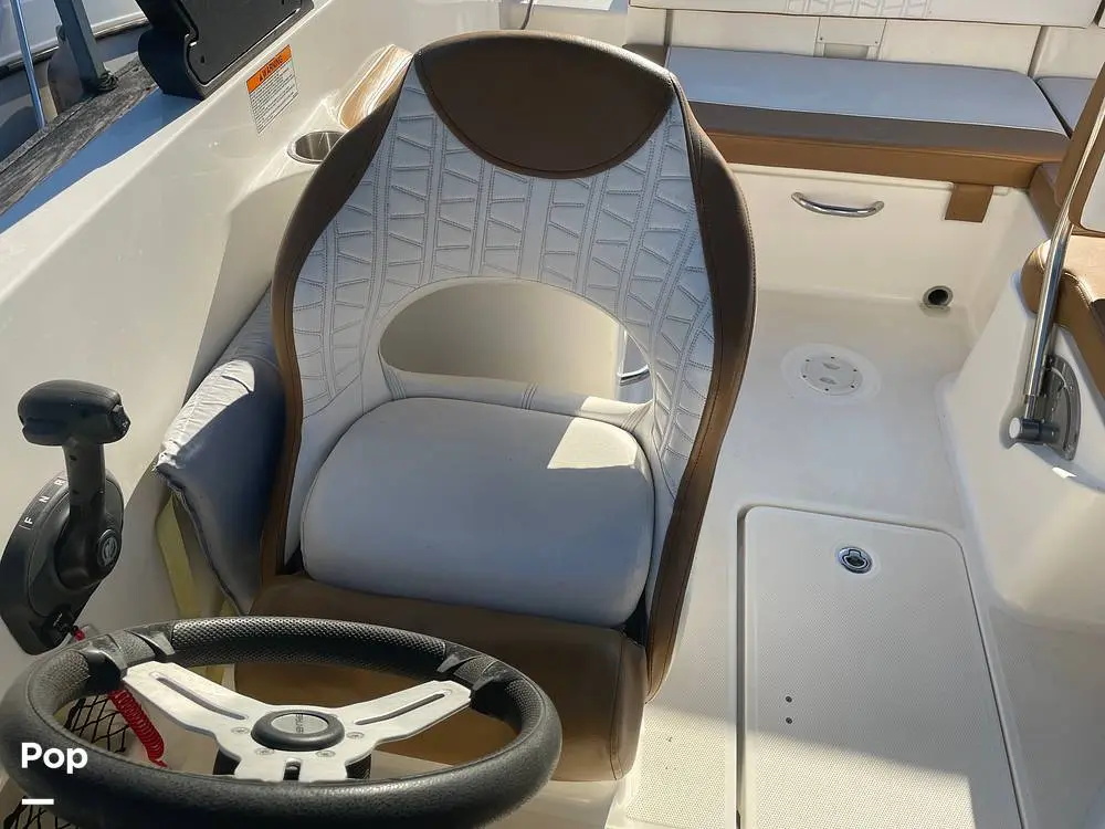 2021 Bayliner vr6 ob