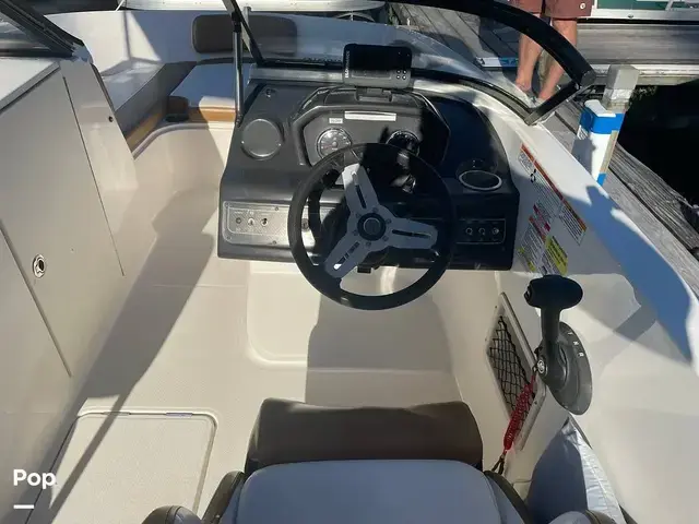 Bayliner VR6 OB