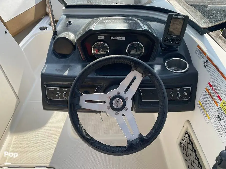 2021 Bayliner vr6 ob