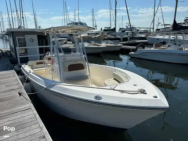 Cobia Boats 237 CC