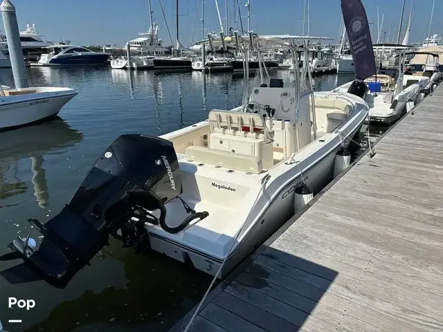 Cobia Boats 237 CC