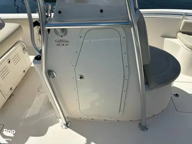 Cobia Boats 237 CC