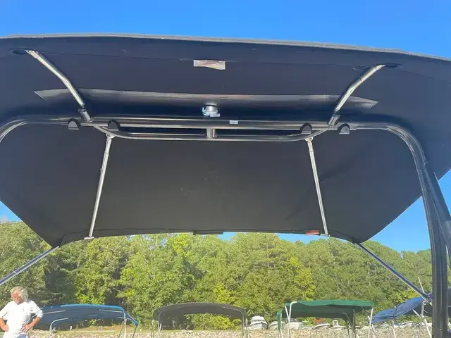 Bayliner VR6 OB